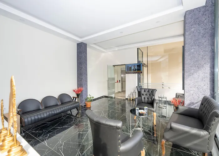 Gloria Airport מלון