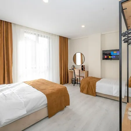 Gloria Airport Hotel